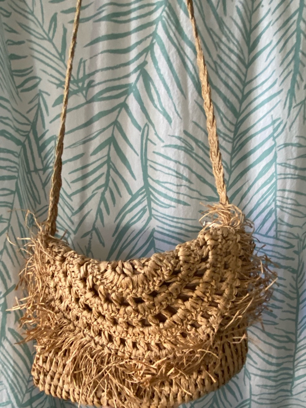 Brand NEW boutique straw crossbody bag. Never used.